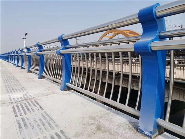 合川304不锈钢复合管护栏的生产工艺揭秘